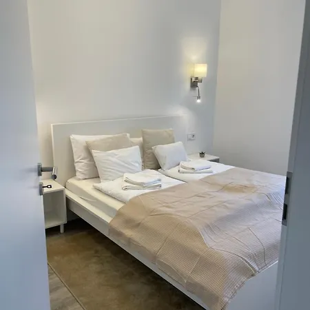 Downtown Family By Firsthost 3436a303 מלון דירות