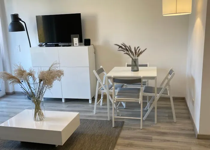 Hotel de apartamente Downtown Family By Firsthost 3436a303 3*